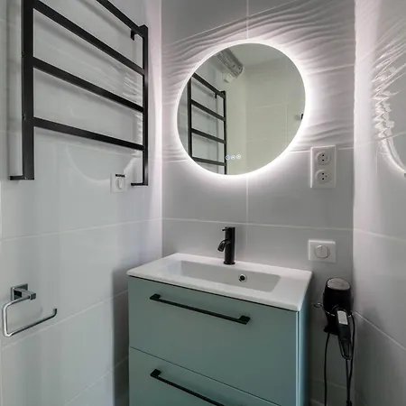 Sejour Confort Avec Piscine - 6 Adultes, 3 Enfants