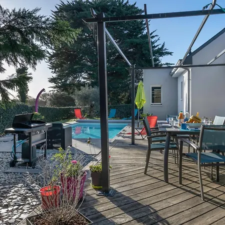 Sejour Confort Avec Piscine - 6 Adultes, 3 Enfants